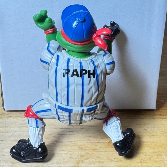Vintage 1991 TMNT Raphael Grand Slammin Baseball Figure Playmates Mirage Toys - Picture 9 of 11